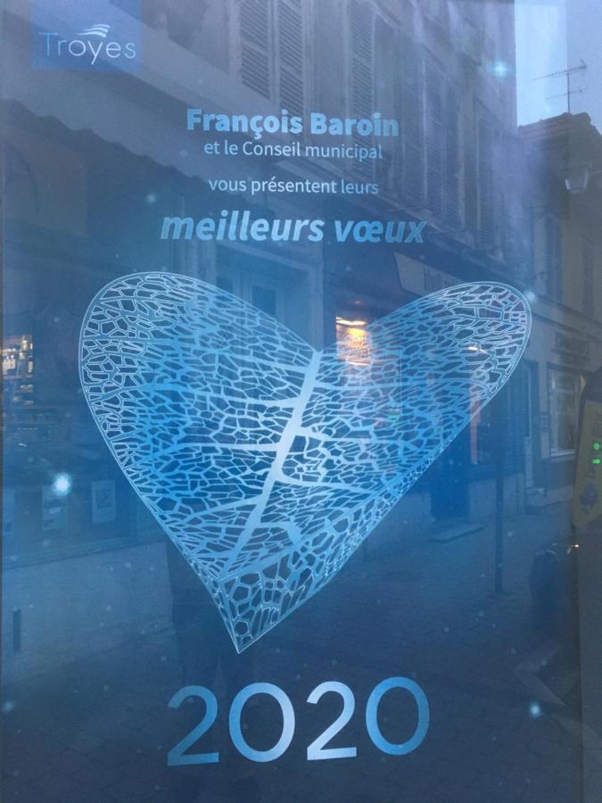 Bulles Champagne Troyes Bouchon Exterior foto